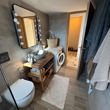 The Balcony Nest * Loutráki